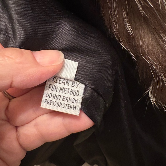 J. Percy for Marvin Richard’s Authentic Fox fur coat size L - Picture 5 of 5